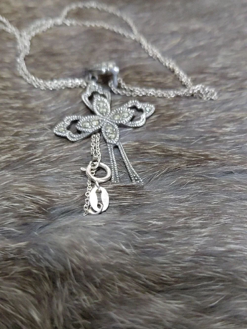 N/A stylish silver